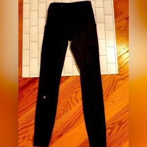 Lulu lemon yoga pants charcoal/black yoga pants size 2